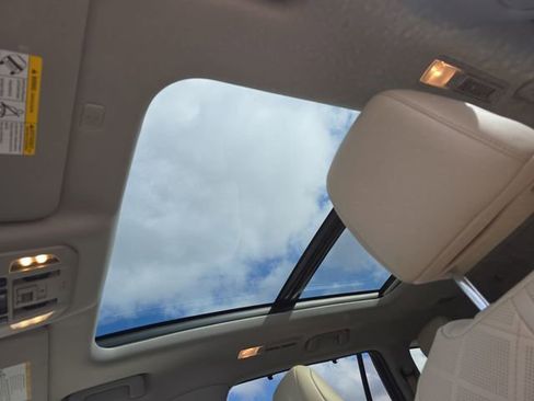 Used 2021 Toyota Highlander Platinum image 31