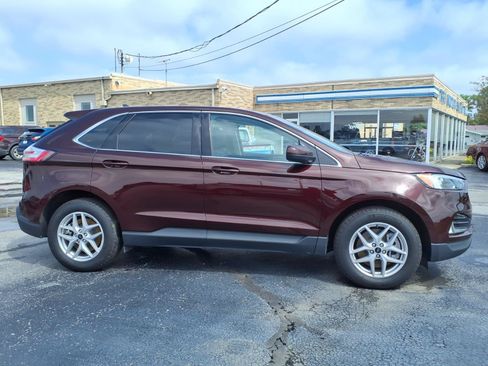 Used 2024 Ford Edge SEL w/ Convenience Package AWD/4WD image 2