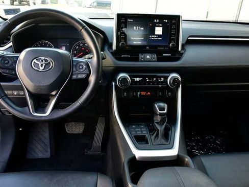 Certified 2021 Toyota RAV4 XLE Premium AWD/4WD image 17