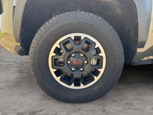 Used 2024 Toyota Tacoma TRD Off-Road w/ TRD Off Road Premium Package AWD/4WD image 71