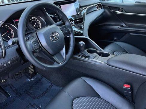 Certified 2022 Toyota Camry SE w/ Convenience Package FWD image 9