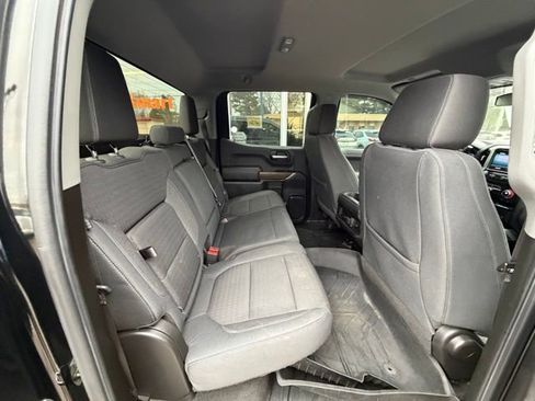 Used 2019 Chevrolet Silverado 1500 LT Trail Boss AWD/4WD image 17