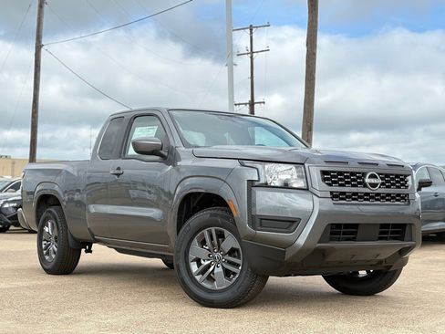 New 2025 Nissan Frontier SV image 2