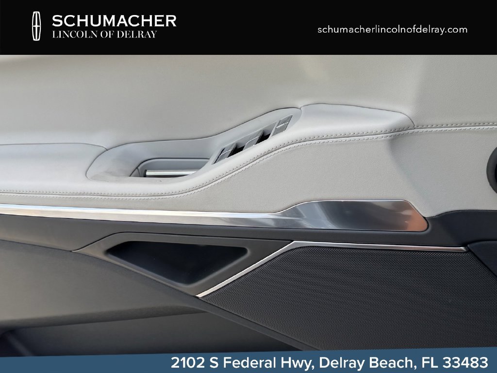 New 2026 Lincoln Navigator Premiere AWD/4WD image 24
