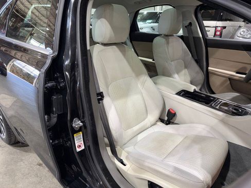 Used 2016 Jaguar XF Prestige image 91