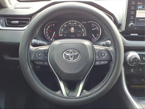 Used 2019 Toyota RAV4 Limited image 26