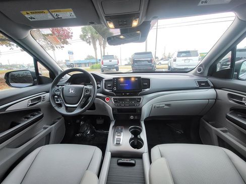 Certified 2023 Honda Ridgeline RTL image 15