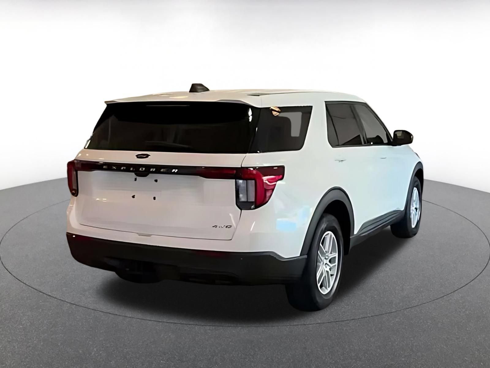 Used 2026 Ford Explorer Active AWD/4WD image 10