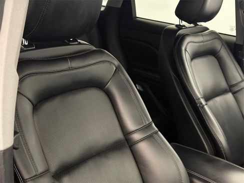 Used 2022 Lincoln Corsair AWD w/ Equipment Group 101A image 10