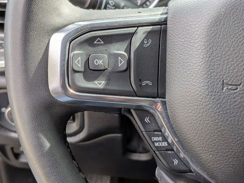 Used 2025 RAM 1500 Laramie AWD/4WD image 17