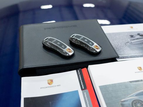 Used 2022 Porsche 911 Turbo image 62