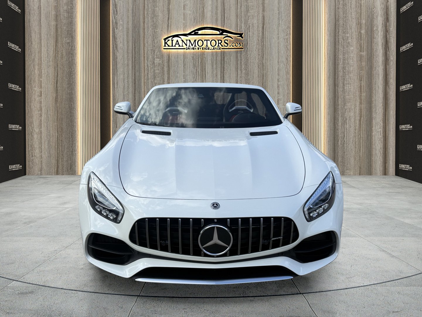 Used 2018 Mercedes-Benz AMG GT Roadster image 26
