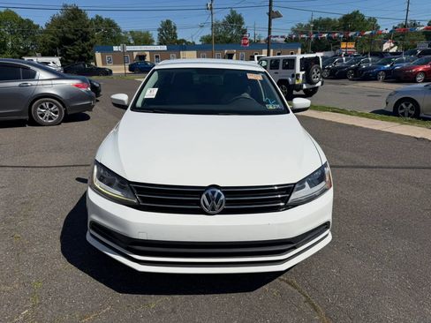Used 2017 Volkswagen Jetta S FWD image 3