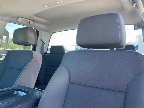 Used 2018 Chevrolet Silverado 1500 LT AWD/4WD image 17