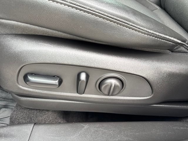 Used 2022 Buick Encore GX Select AWD/4WD image 13
