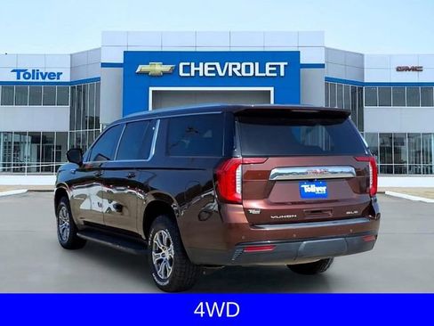 Used 2022 GMC Yukon XL SLE AWD/4WD image 3