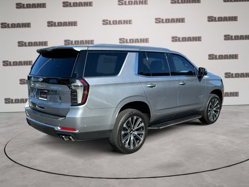 Used 2025 Chevrolet Tahoe High Country AWD/4WD image 5