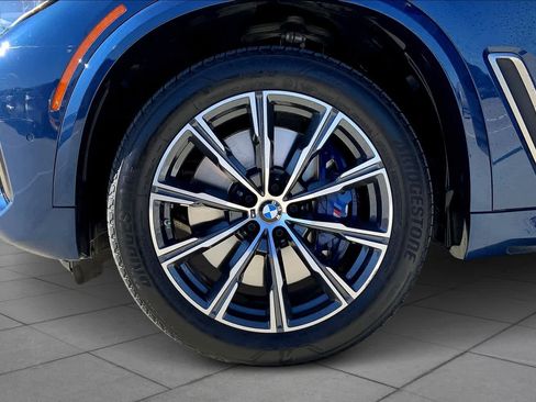 Used 2021 BMW X5 M50i w/ Executive Package image 20