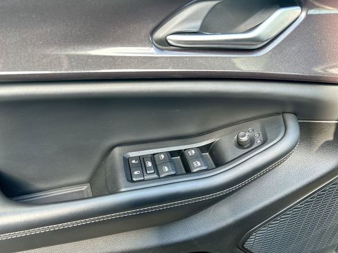 Used 2023 Jeep Grand Cherokee Altitude AWD/4WD image 27