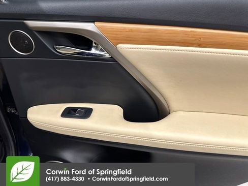 Used 2021 Lexus RX 350L Premium w/ Premium Package image 26