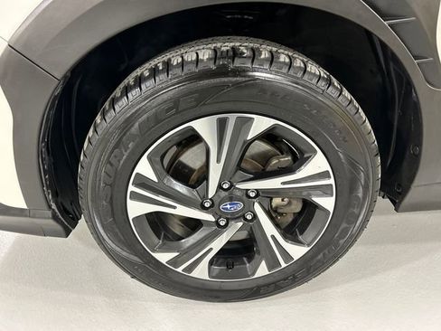 Used 2024 Subaru Crosstrek 2.0i Premium image 8