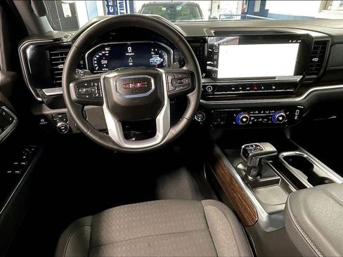 Used 2025 GMC Sierra 1500 Elevation AWD/4WD image 17