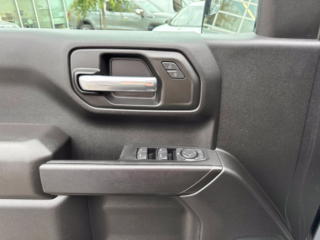 Used 2024 Chevrolet Silverado 1500 Custom w/ LPO, Dark Essentials Package AWD/4WD image 11
