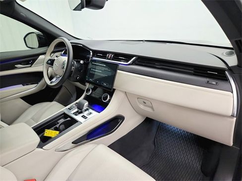 Used 2025 Jaguar F-PACE R-Dynamic S image 35