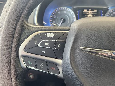 Used 2016 Chrysler 200 Limited FWD image 23