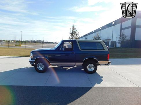 Used 1995 Ford Bronco XLT image 8