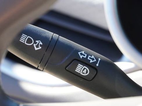 Used 2024 Chevrolet Malibu LT image 29