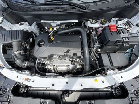 New 2026 Chevrolet Equinox LT w/ Convenience Package II image 11