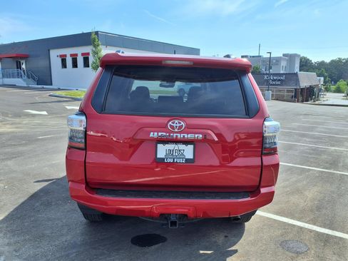 Used 2024 Toyota 4Runner SR5 Premium AWD/4WD image 27