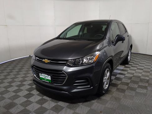 Used 2020 Chevrolet Trax LS w/ Tint and Cruise Package FWD image 15