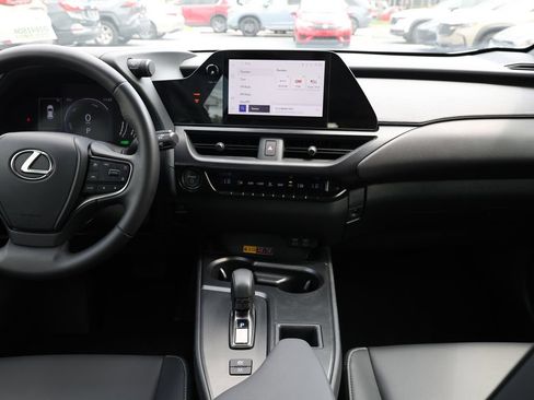 Used 2025 Lexus UX 300h FWD image 23