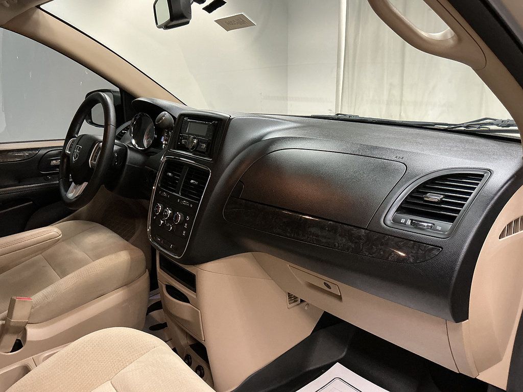Used 2014 Dodge Grand Caravan SE w/ Quick Order Package 29E SE FWD image 29