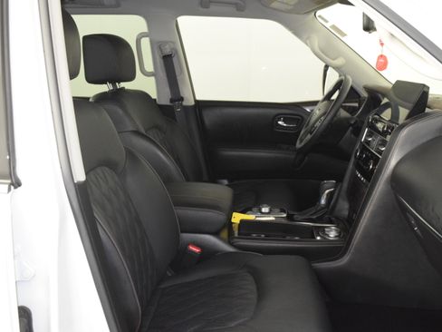 Used 2022 Nissan Armada Platinum w/ Captain's Chairs Package image 42