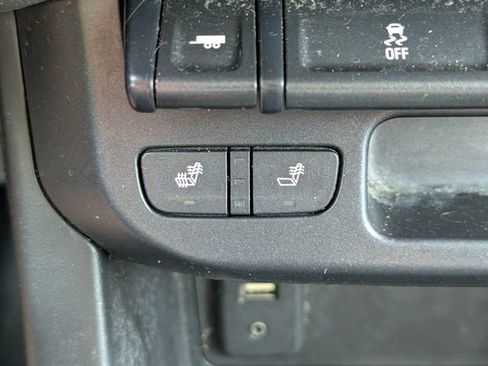 Used 2015 Chevrolet Colorado Z71 AWD/4WD image 18