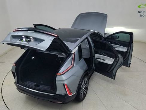 Used 2024 Cadillac Lyriq Luxury AWD/4WD image 88