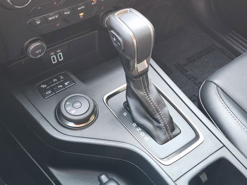 Used 2021 Ford Ranger Lariat w/ Equipment Group 501A High image 25