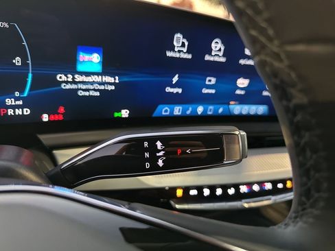 Certified 2025 Cadillac Optiq Sport 2 w/ LPO, Floor Liner Package image 37