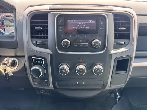Used 2017 RAM 1500 Express AWD/4WD image 18