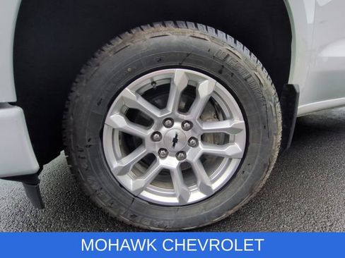 Used 2023 Chevrolet Silverado 1500 RST w/ Convenience Package II AWD/4WD image 34