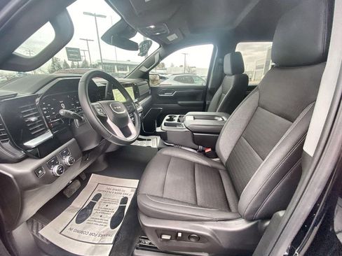 Certified 2025 GMC Sierra 1500 Elevation image 18