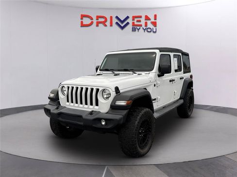 Used 2022 Jeep Wrangler Unlimited Sport AWD/4WD image 8