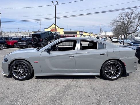 Used 2023 Dodge Charger Scat Pack image 4