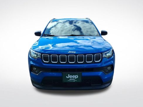 Used 2022 Jeep Compass Latitude AWD/4WD image 9