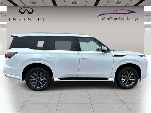 New 2026 INFINITI QX80 Pure image 8