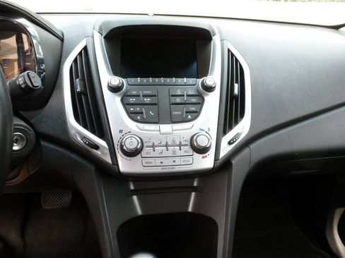 Used 2015 GMC Terrain SLE AWD/4WD image 14