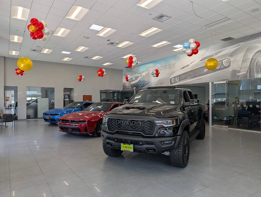 Used 2022 Jeep Grand Cherokee Laredo X RWD image 15